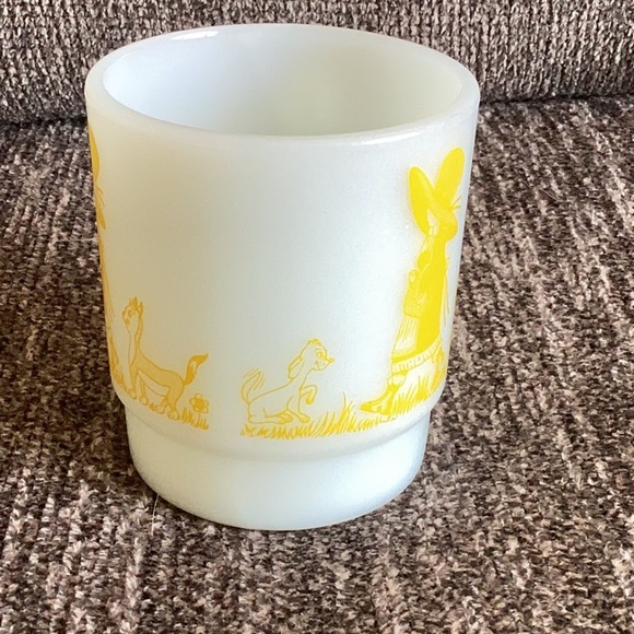 Termocrisa yellow Hobby Lobby milk glass mug - Picture 2 of 6